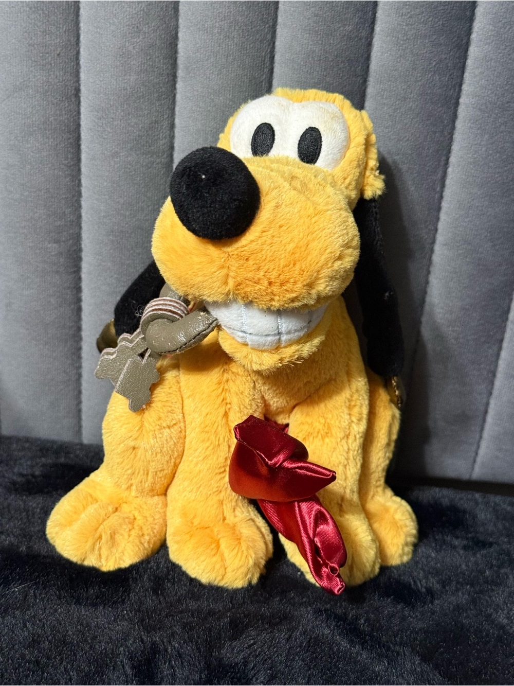 Disney Pirates of the Caribbean Pluto with Keys Plush Yellow